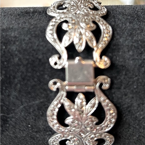 Vintage 1930's Sterling Silver Marcasite Bracelet - Picture 3 of 7
